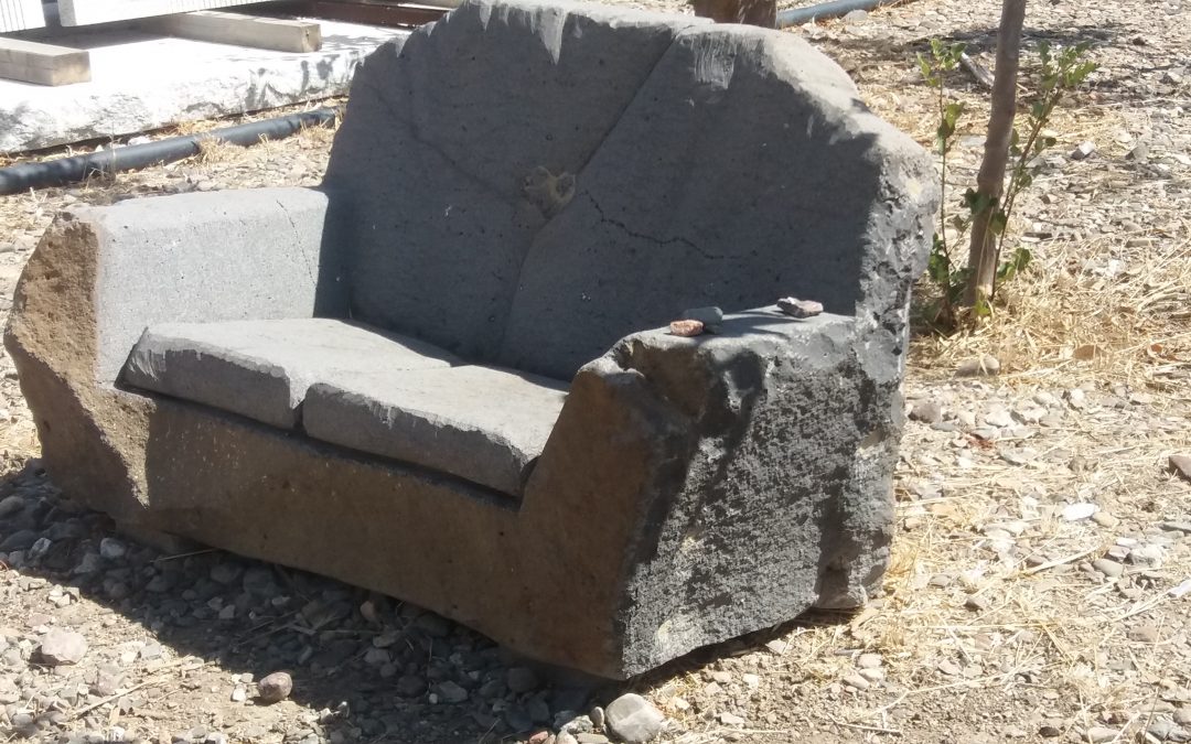 Thai Yoga Massage School: posizione seduta tra passato e futuro